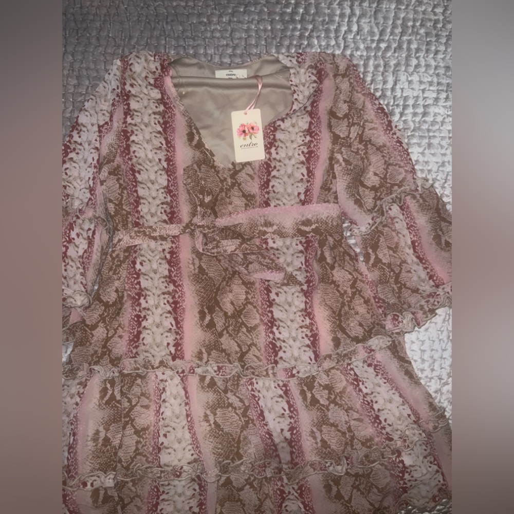 NWT Dress / Size Medium